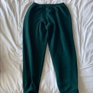 Green fruit of the loom sweatpants